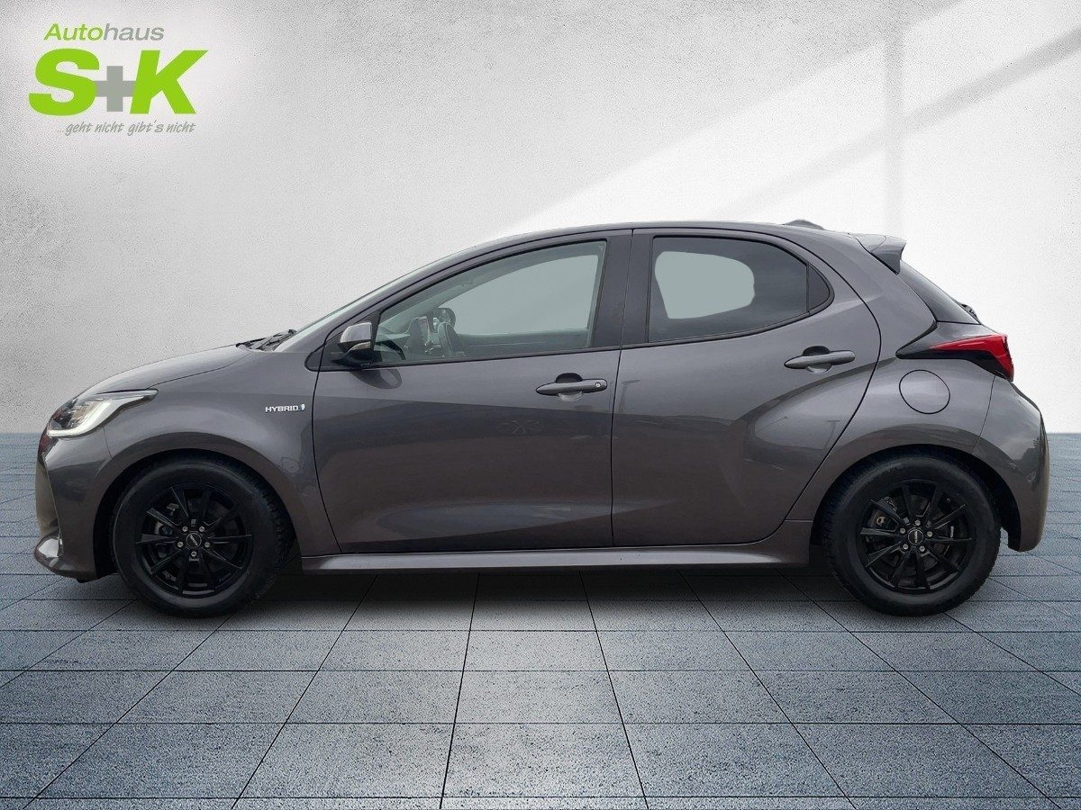 Toyota Yaris 1.5 Team Deutschland ++AHK+KAMERA+ACC+CARP – Bild 2