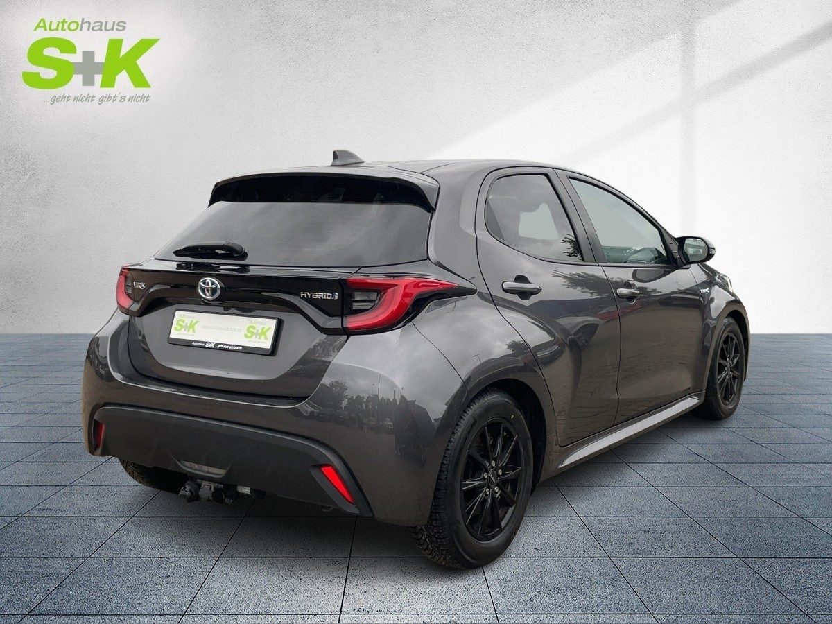 Toyota Yaris 1.5 Team Deutschland ++AHK+KAMERA+ACC+CARP – Bild 4