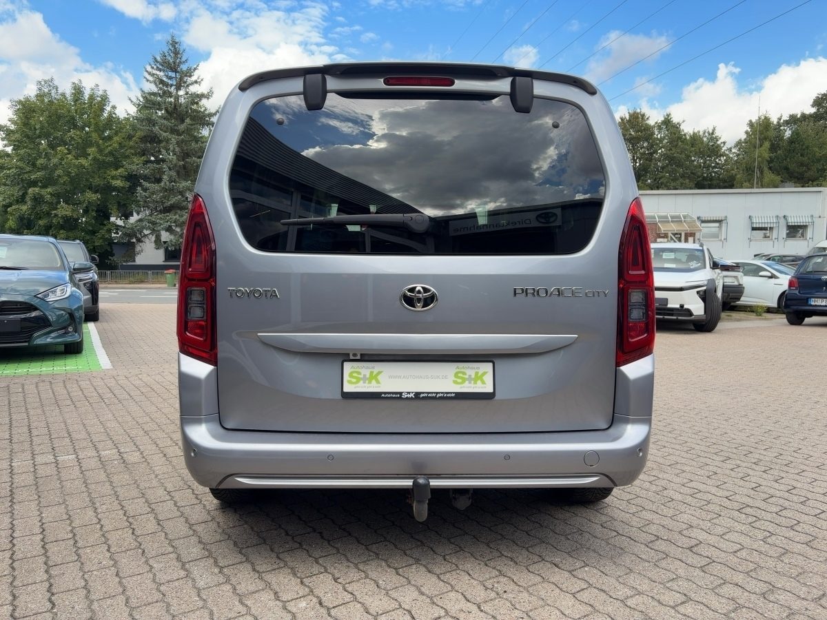 Toyota Proace City Verso 1,2-l-Turbo L2 130 PS+SHZ+AHK+ – Bild 3
