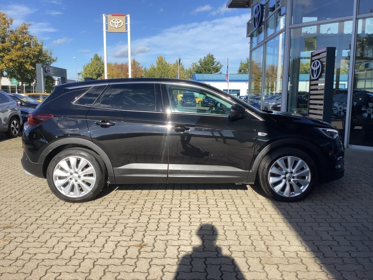 Opel Grandland 1,6 Ltr. Ultimate*Navi*360 Grad*AHK*Pa – Bild 5