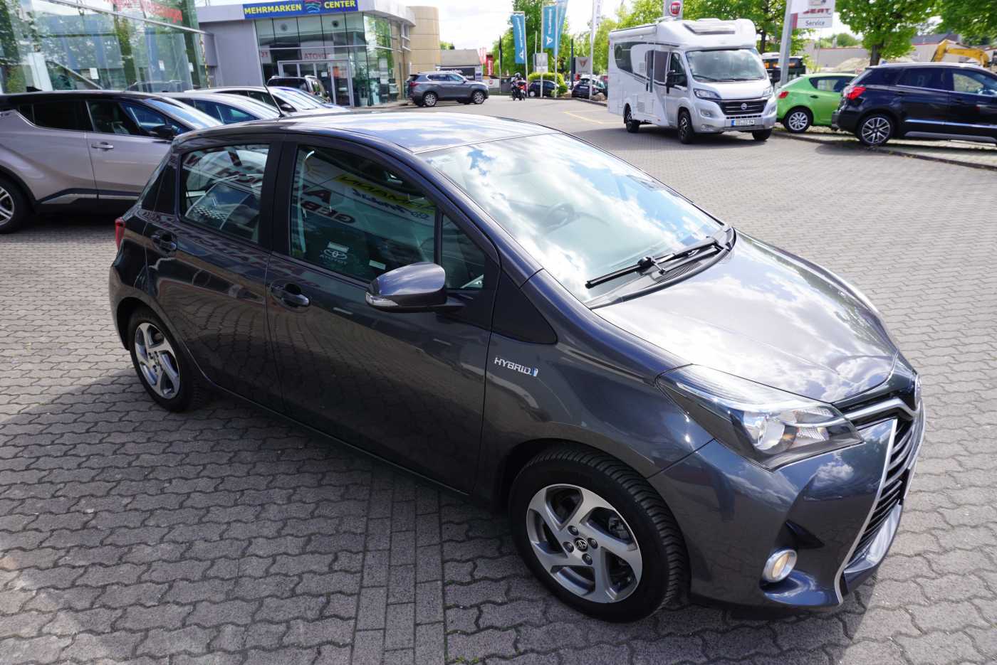 TOYOTA Yaris Hybrid 1.5 VVT-i Comfort – Bild 4