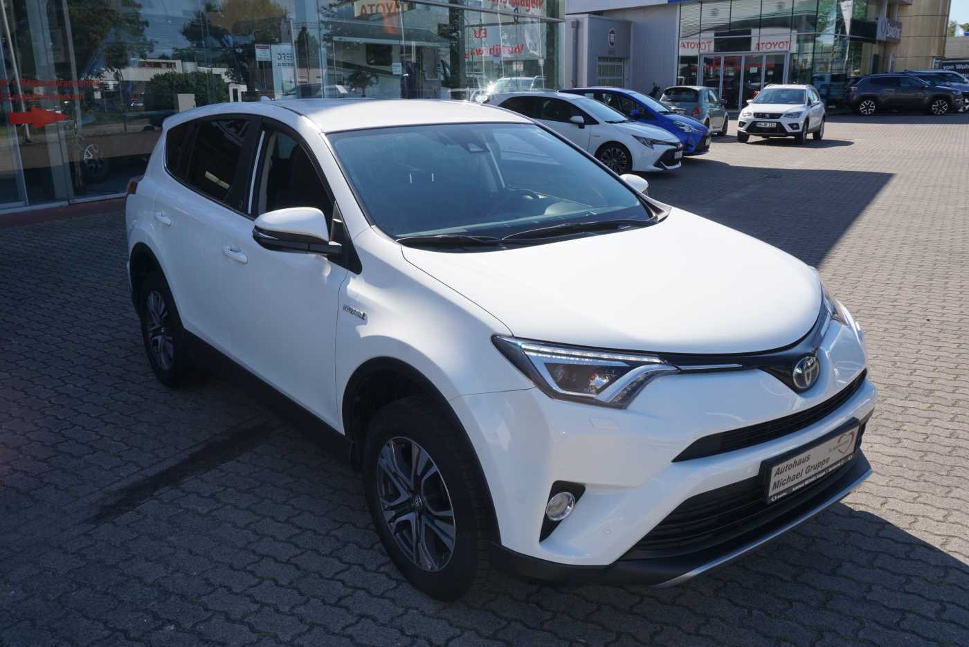 TOYOTA RAV4 Hybrid RAV 4 2.5 4x4 Team Deutschland – Bild 3