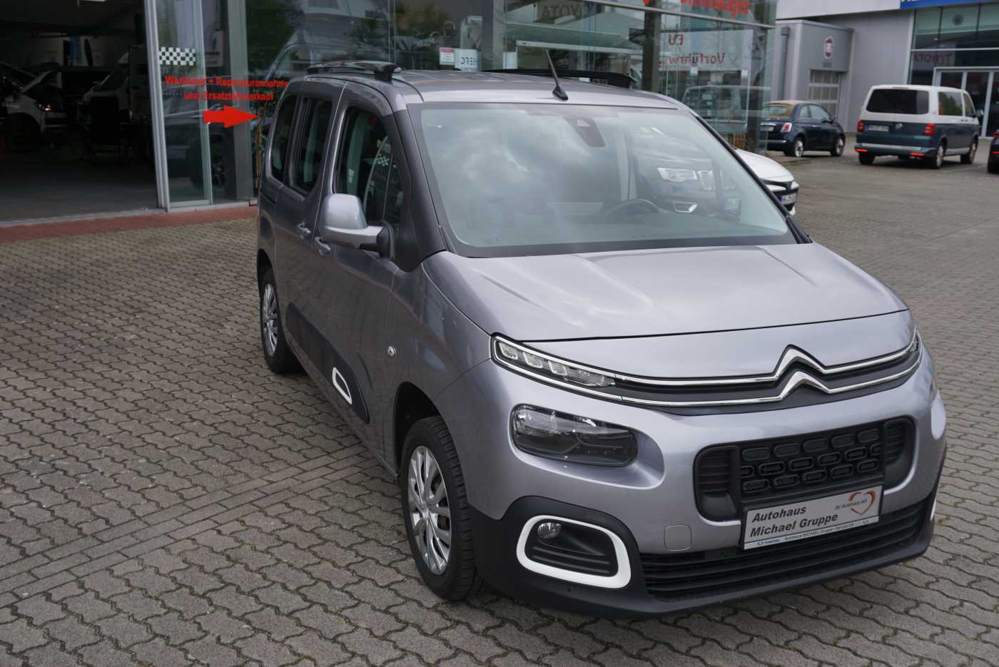 CITROEN Berlingo Kombi 5-Türer M PureTech 110 Feel – Bild 3