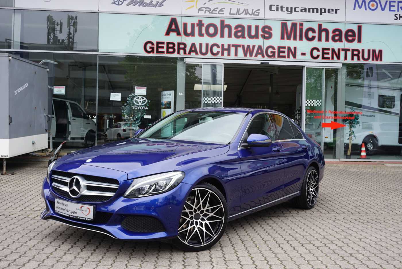 MERCEDES-BENZ C 180 7G-TRONIC Avantgarde