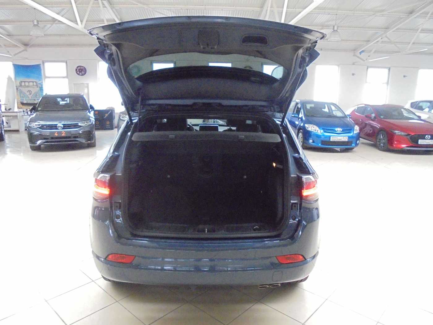 JEEP Compas Plug-in Hybrid Compass S – Bild 4