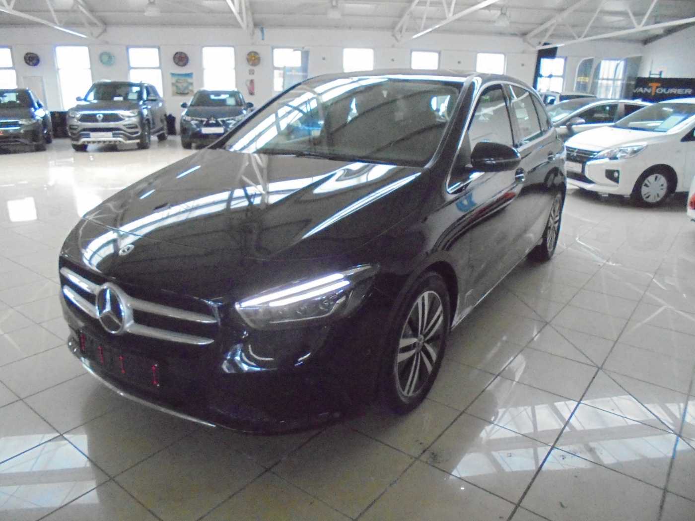 MERCEDES-BENZ B 180 7G-DCT