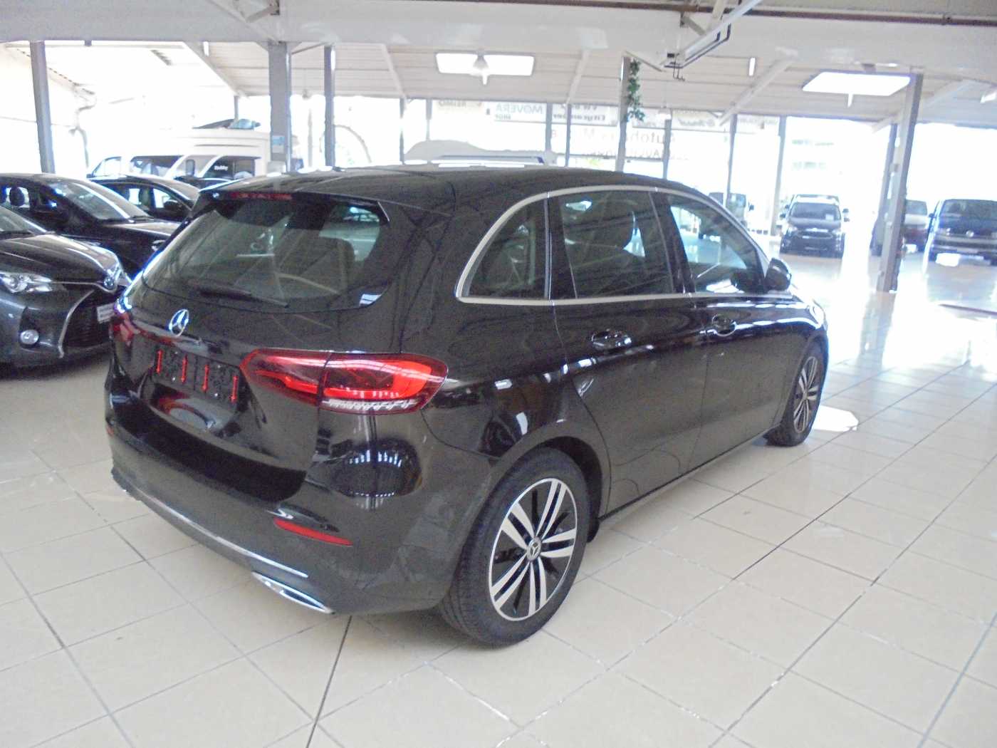 MERCEDES-BENZ B 180 7G-DCT – Bild 3