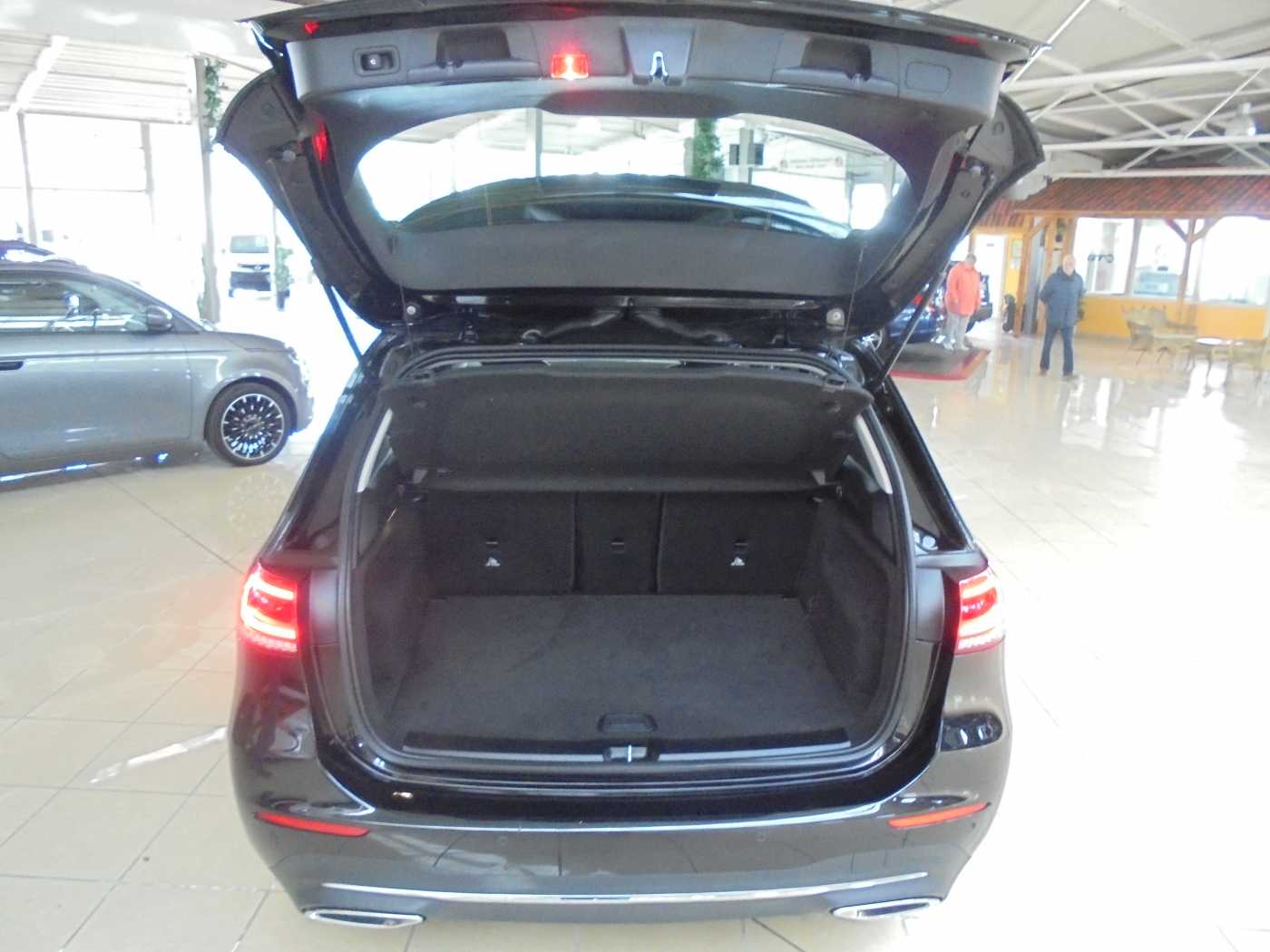 MERCEDES-BENZ B 180 7G-DCT – Bild 4