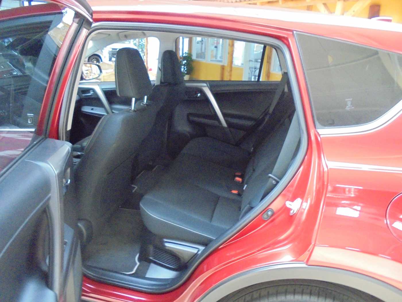 TOYOTA RAV4 Hybrid RAV 4 2.5 4x4 Team Deutschland – Bild 5