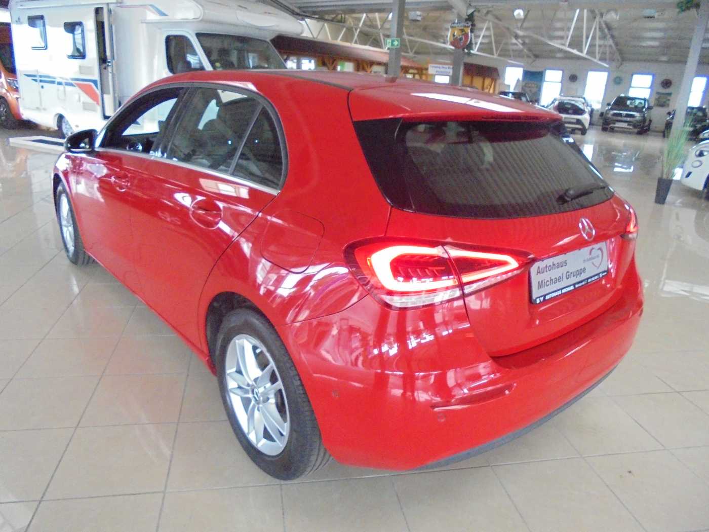MERCEDES-BENZ A 180 7G-DCT Style – Bild 4
