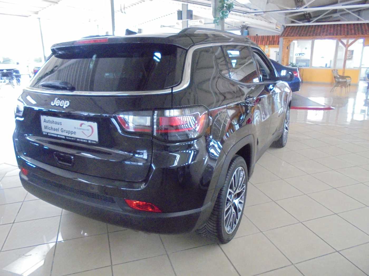 JEEP Compass 1.3 T-GDI I4 Limited – Bild 3