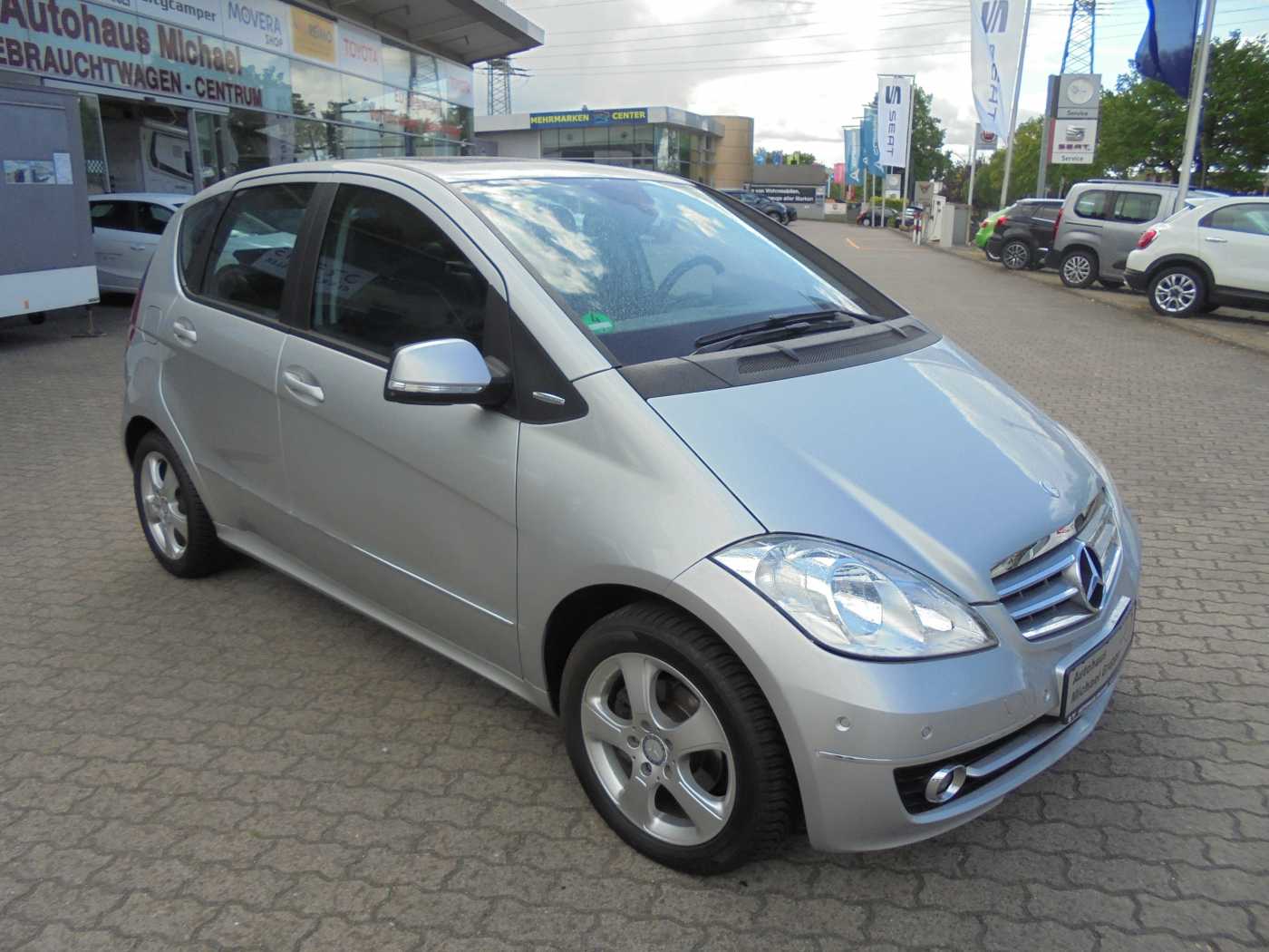 MERCEDES-BENZ A 180 Autotronic Elegance – Bild 2