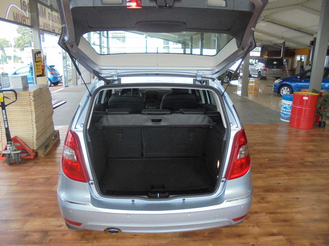 MERCEDES-BENZ A 180 Autotronic Elegance – Bild 4