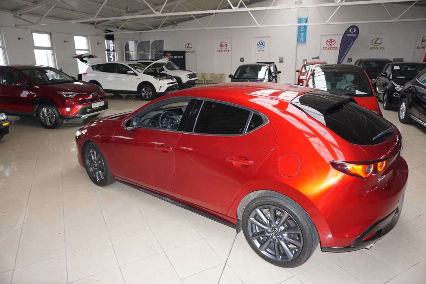 MAZDA 3 3 e-SKYACTIV-G 150 M HYBRID EXCLUSIVE-LINE – Bild 4