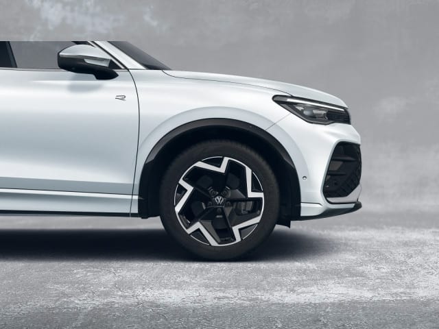 VW Tiguan 1.5 eHybrid 200kW R-LINE 5JG+NAV+AHK+360° – Bild 4