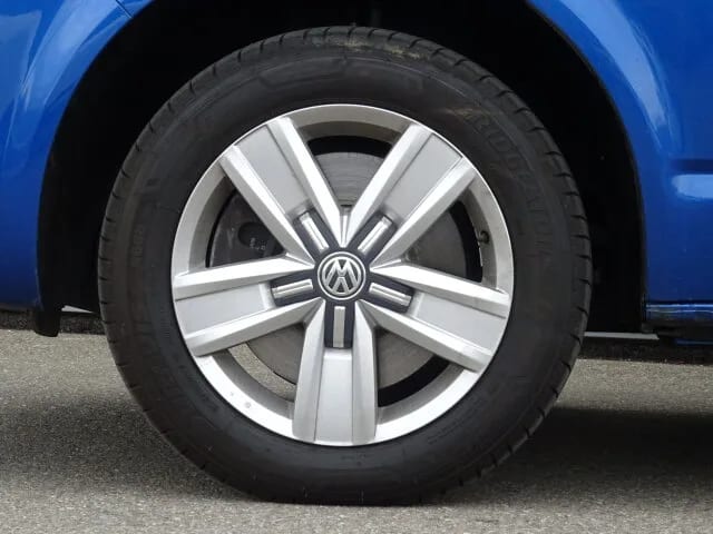 VW T6 Multivan T6.1 2.0 TDI Multivan Comfortline Navi/AHK/LM BC – Bild 5