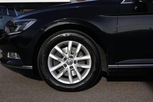 VW Passat COMFORTLINE PLUS / ACC / NAVI / DSG / uvm – Bild 3