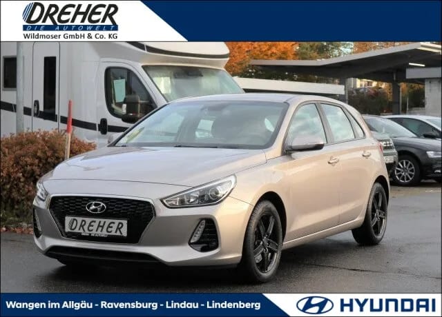 HYUNDAI i30 TREND PLUS / SITZHEIZ/MET/TEMPOMAT/KLIMA...