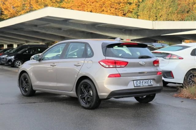 HYUNDAI i30 TREND PLUS / SITZHEIZ/MET/TEMPOMAT/KLIMA... – Bild 5