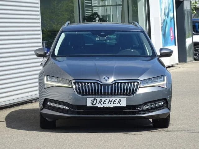 SKODA Superb Combi 2.0 TDI Ambition Navi/LED/Kamera – Bild 2