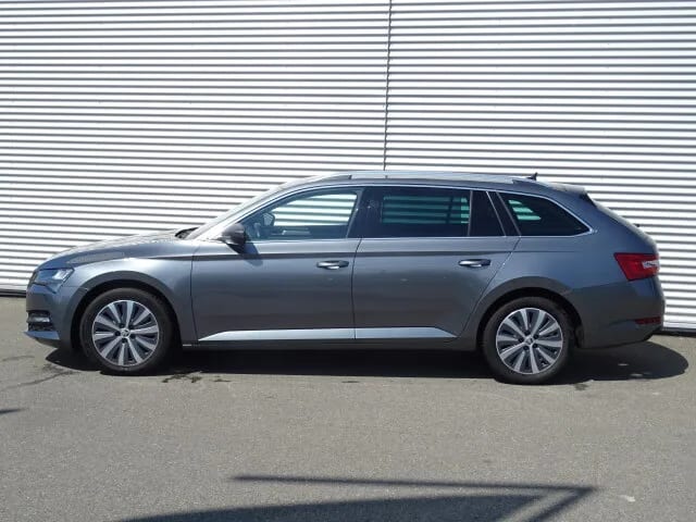 SKODA Superb Combi 2.0 TDI Ambition Navi/LED/Kamera – Bild 3