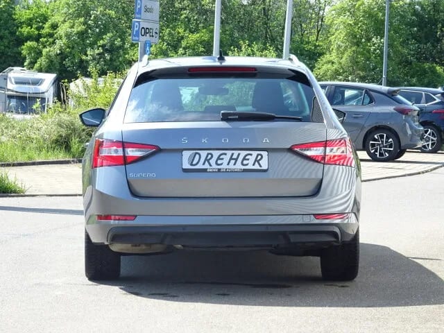 SKODA Superb Combi 2.0 TDI Ambition Navi/LED/Kamera – Bild 5