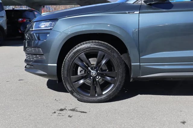 SKODA Karoq 2.0 TSI Sportline 4x4 Navi/Autom./Klima/BC – Bild 3