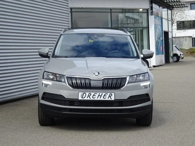 SKODA Karoq 1.5 TSI ACT Style Navi/Autom./Klima/eFH. – Bild 2
