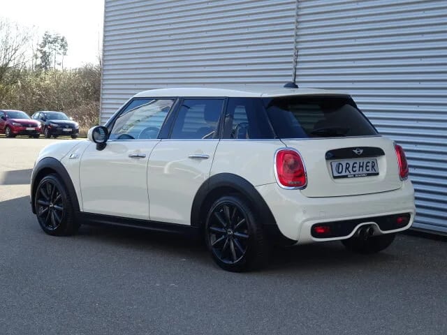 MINI Cooper S / LEDER / AUTOMATIK / NAVI / KLIMA /uvm – Bild 4