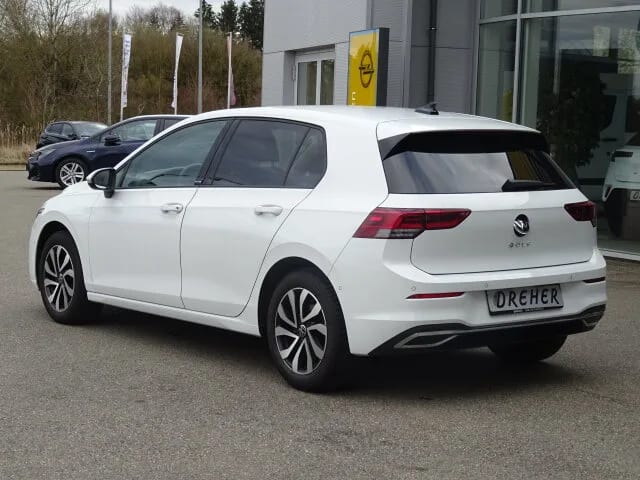 VW Golf VIII 1.5 TSI Active Navi/Klima/LED/Kamera – Bild 4
