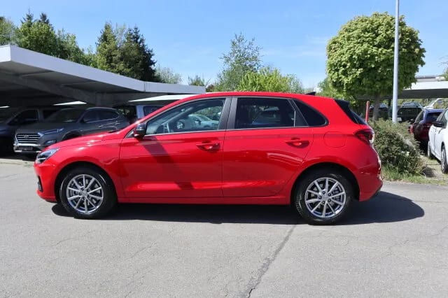 HYUNDAI i30 1.5 T-GDI Advantage Mild-Hybrid LED/Kamera – Bild 4