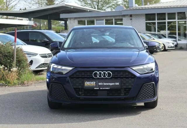 AUDI A1 30 Sportback JUNG & ATTRAKTIV & WENIG KM ! – Bild 2