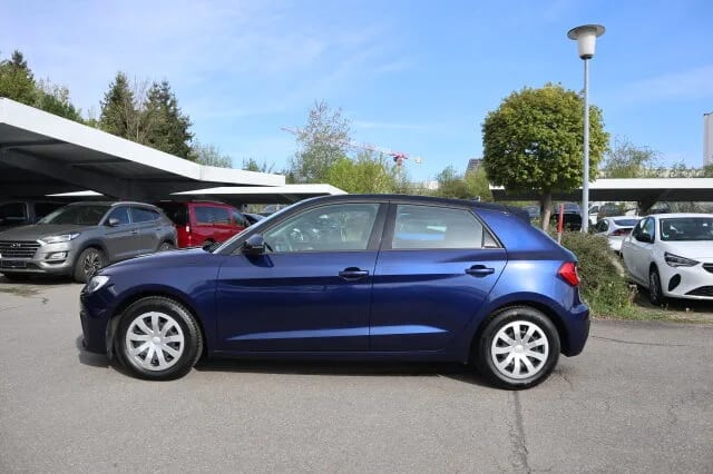 AUDI A1 30 Sportback JUNG & ATTRAKTIV & WENIG KM ! – Bild 4