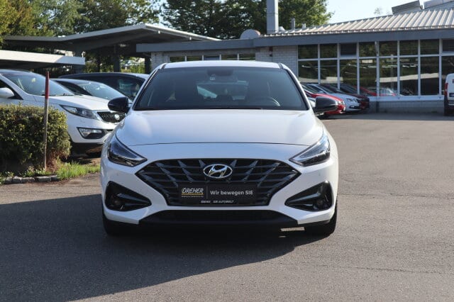 HYUNDAI i30 1.0 T-GDI Connect & Go Klima Connect&Go Navi – Bild 2