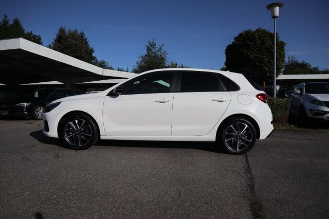 HYUNDAI i30 1.0 T-GDI Connect & Go Klima Connect&Go Navi – Bild 4