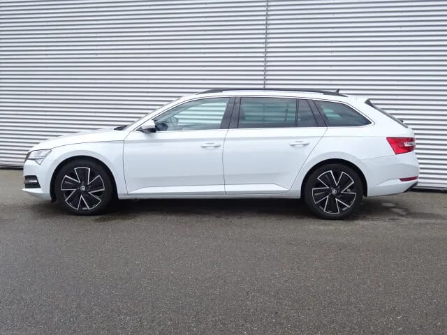 SKODA Superb Combi 2.0 TDI DSG AHK nur 25tkm Ambition Autom. – Bild 3