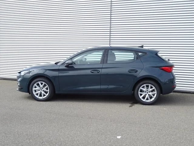 SEAT Leon Style 1.5 TSI Kamera/LED/LM/PDC Keyless Go – Bild 3