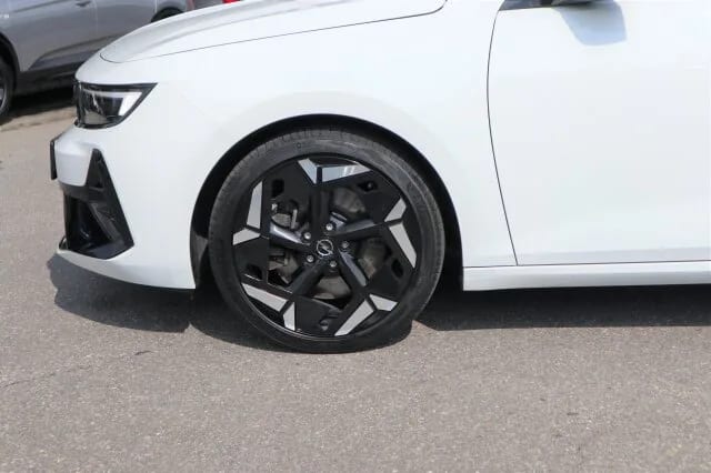OPEL Astra GSe PLUGIN HYBRID / Neupreis  50.315,-- – Bild 3