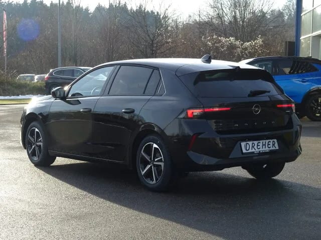 OPEL Astra Edition/Sitzheizung/Kom.-Pak/RÜ-KAM LED – Bild 4