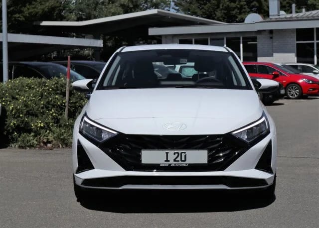 HYUNDAI i20 Trend Navi/Autom./Klima/LED/Park-Assist./BC – Bild 2