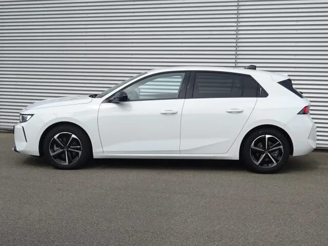 OPEL Astra Edition/Sitzheizung/Kom.-Pak/RÜ-KAM LED – Bild 3