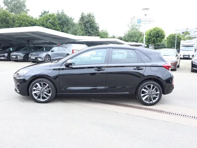 HYUNDAI i30 FL 5-Türer 1.5 T-GDI 7-DCT 140 PS ADVANTAGE – Bild 4