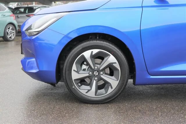 SUZUKI Swift Comfort PLUS +/BESTE AUSST./NAVI/ACC/uvm. – Bild 3