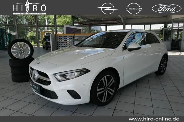 MERCEDES-BENZ A 200 Progressive Navi / Automatik / LED Autom.