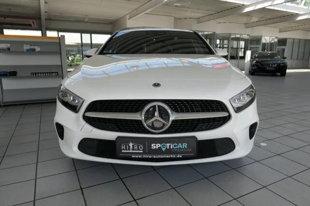 MERCEDES-BENZ A 200 Progressive Navi / Automatik / LED Autom. – Bild 2