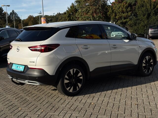 OPEL Grandland X 1.2 Innovation LED, el. Heckklappe – Bild 4