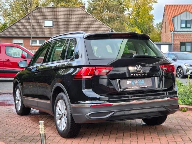 VW Tiguan Sitzhzg,/Tempomat/Parksensoren – Bild 4
