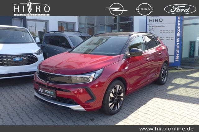 OPEL Grandland 1.6 Turbo Hybrid Ultimate LED/SHZ/TEMP