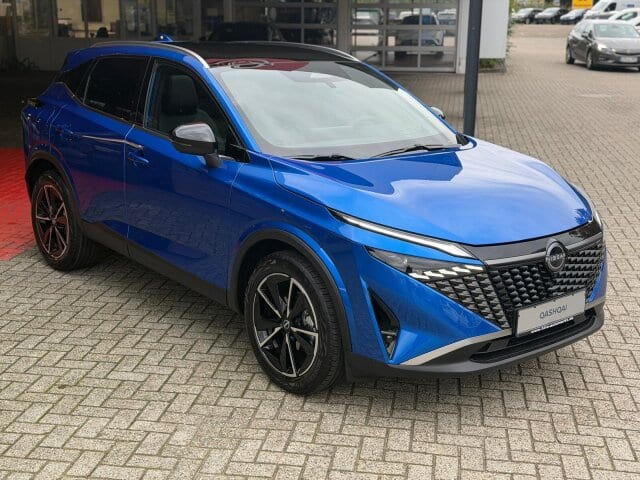 NISSAN Qashqai Tekna Pano/SHZ/Kamera/Navi/LED Tempomat – Bild 3