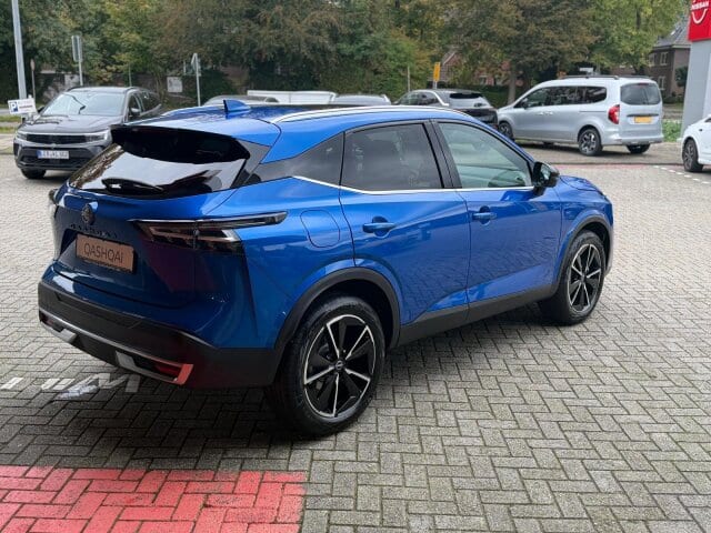NISSAN Qashqai Tekna Pano/SHZ/Kamera/Navi/LED Tempomat – Bild 4